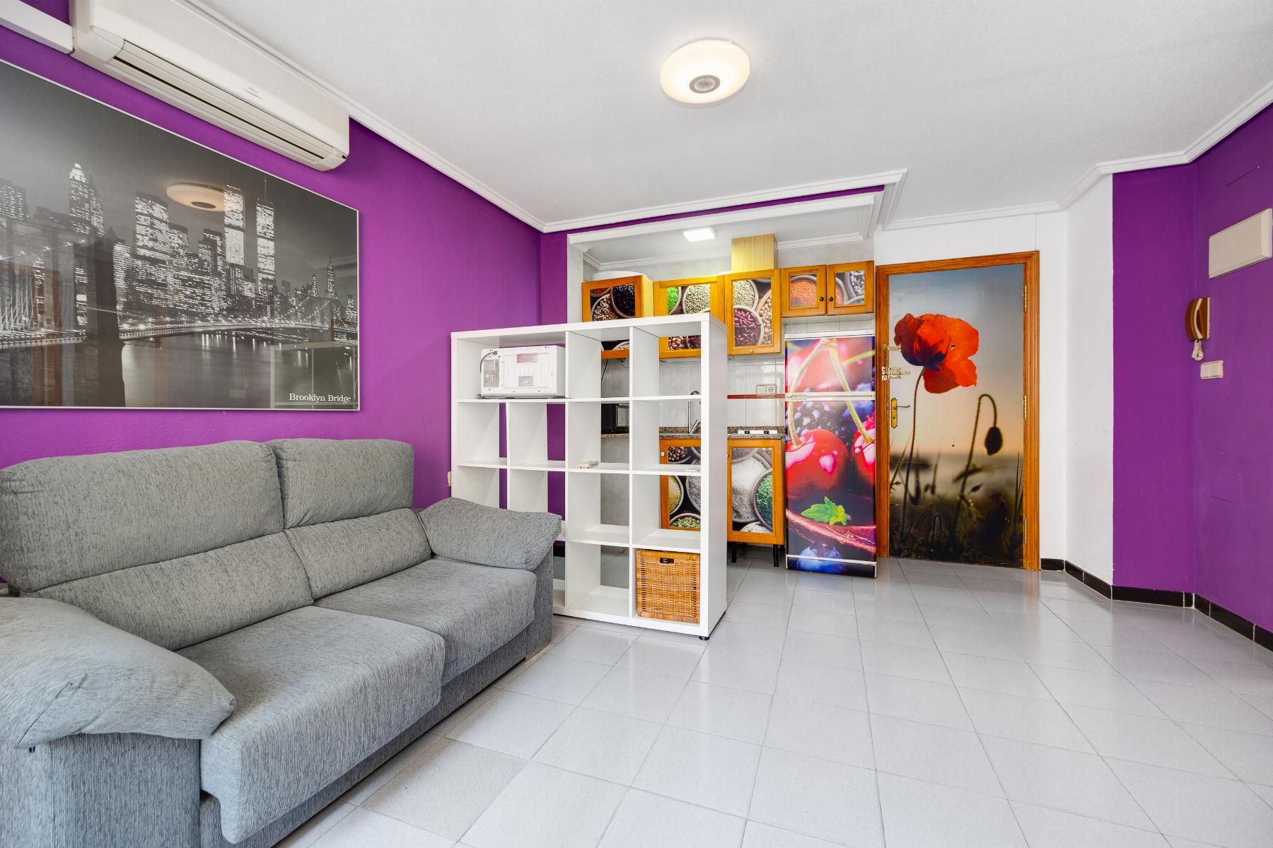 1-Bedroom Apartment in Centro, Torrevieja - Image 4