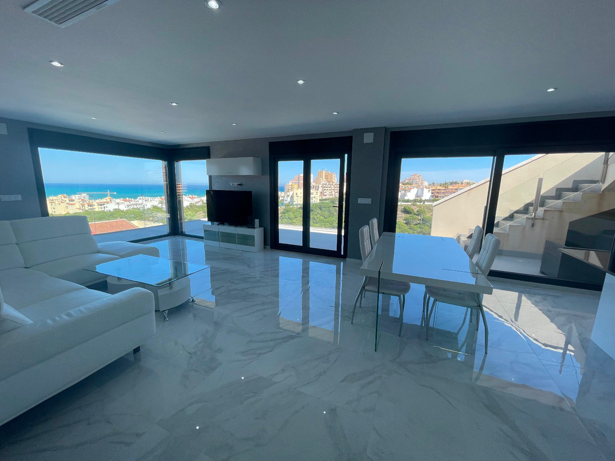 5-Zimmer Freistehende Villa in La Mata, Torrevieja | Sunn... - Image 12