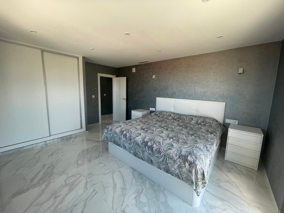 5-Zimmer Freistehende Villa in La Mata, Torrevieja | Sunn... - Image 16