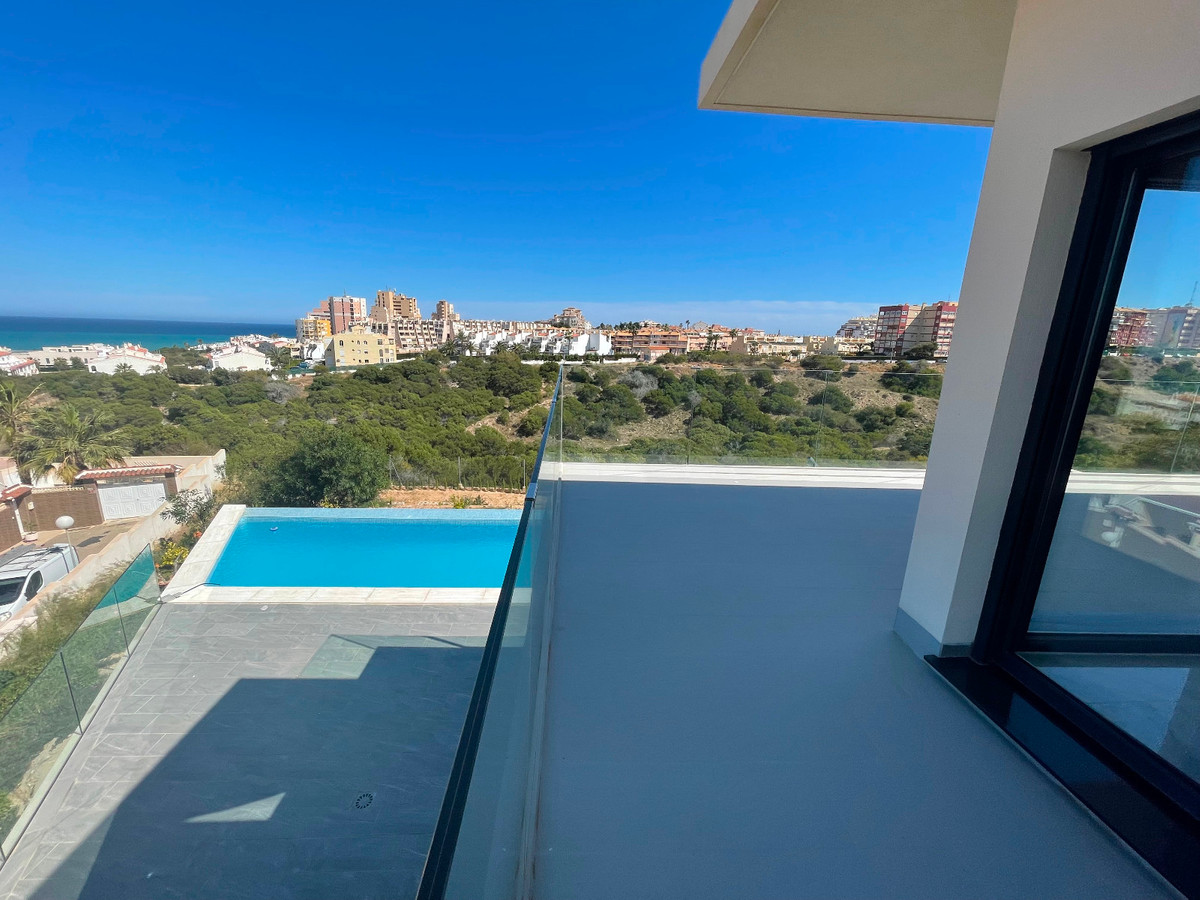 5-Zimmer Freistehende Villa in La Mata, Torrevieja | Sunn... - Image 6