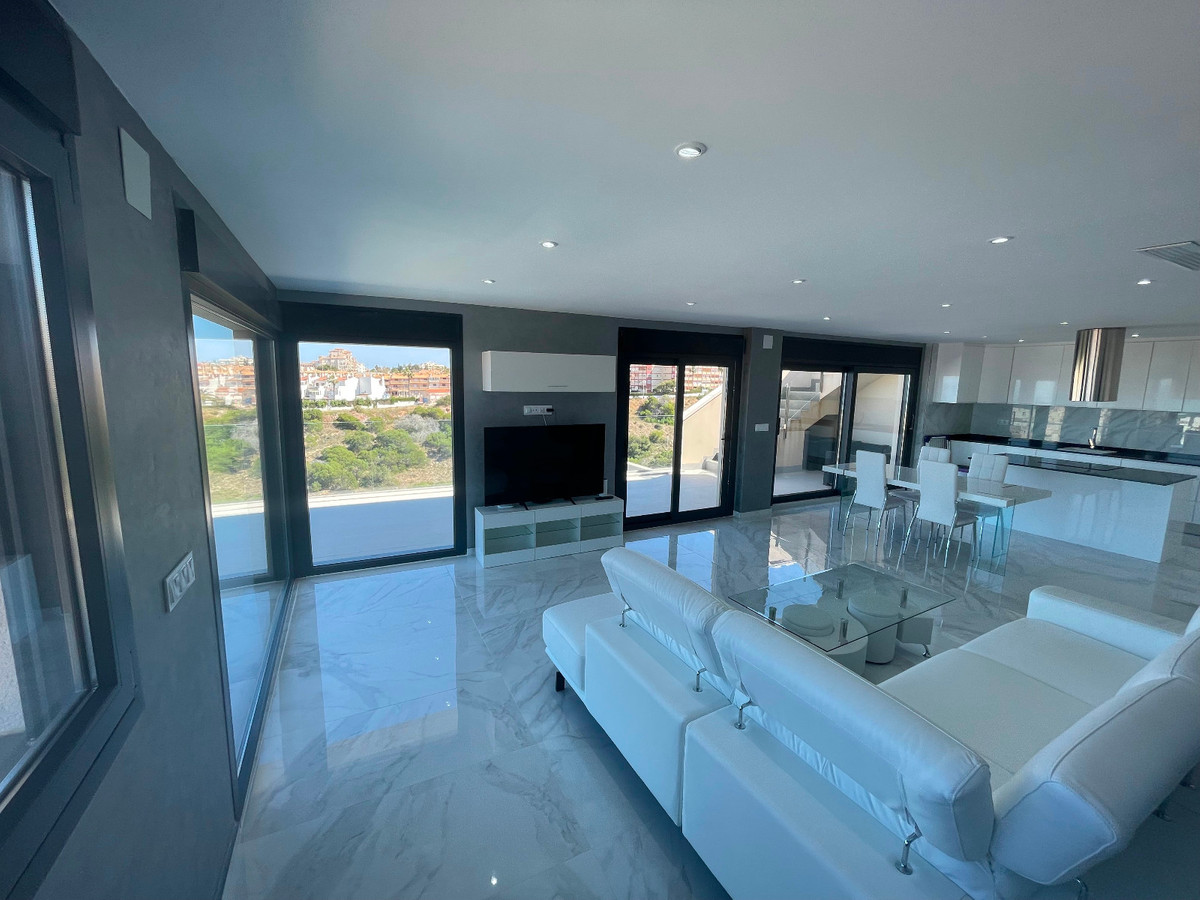 5-Zimmer Freistehende Villa in La Mata, Torrevieja | Sunn... - Image 9