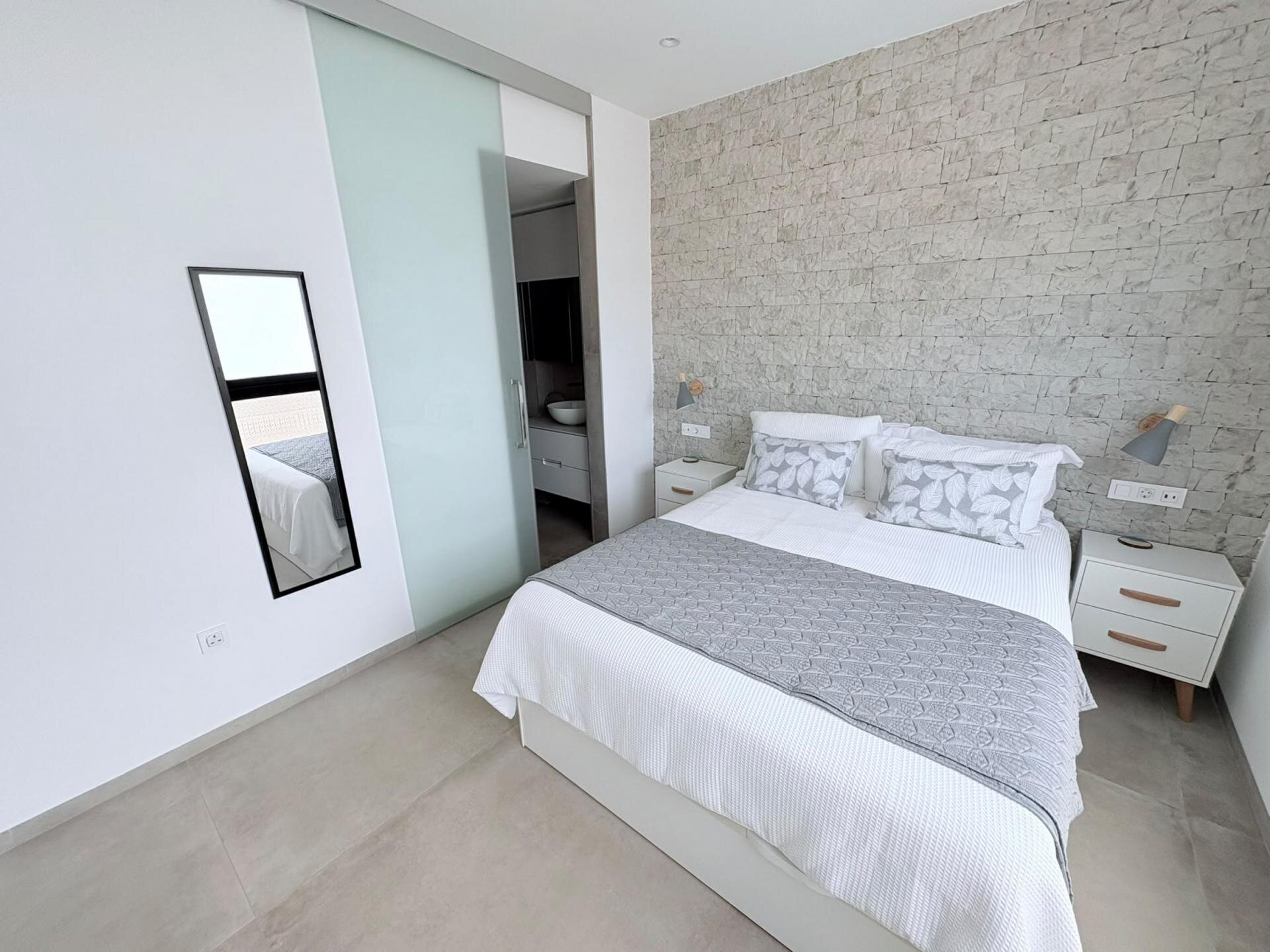 3-Bedroom Penthouse in San Pedro del Pinatar - Image 12