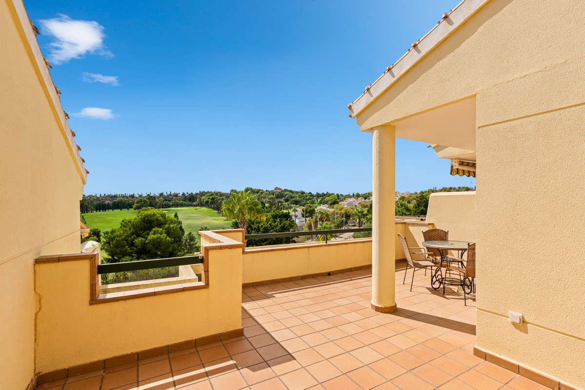 Penthouse met 2 Slaapkamers in Campoamor, Orihuela Costa ... - Image 1