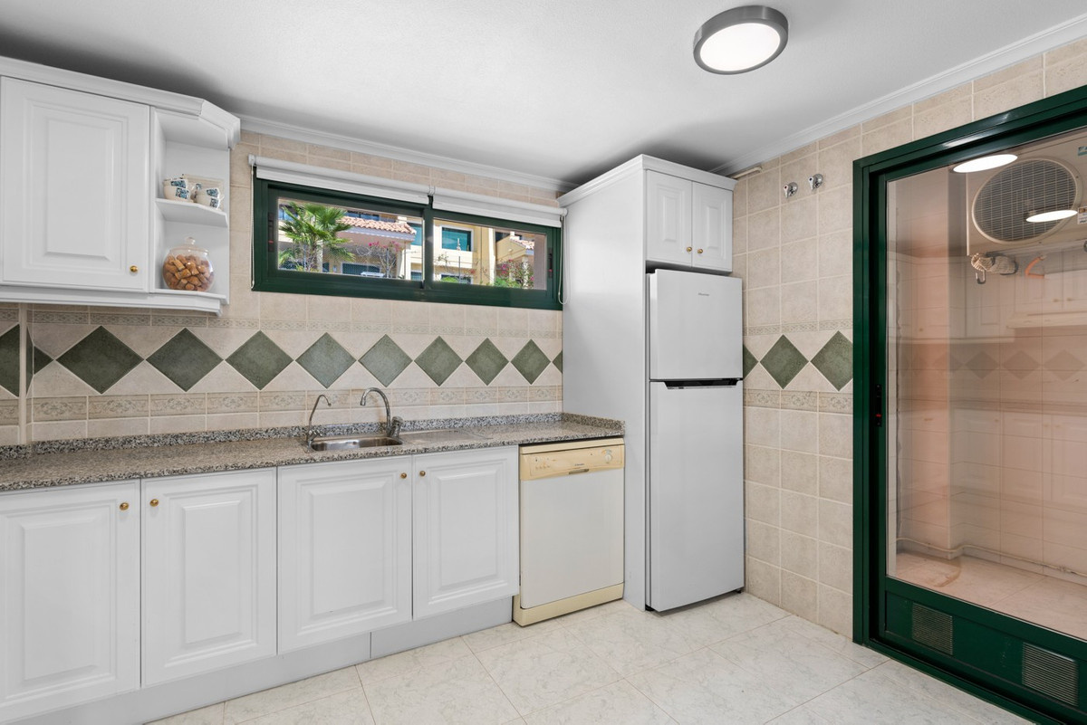 Penthouse met 2 Slaapkamers in Campoamor, Orihuela Costa ... - Image 13