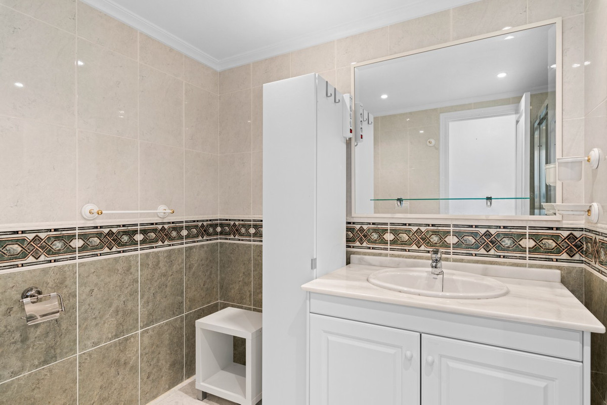 Penthouse met 2 Slaapkamers in Campoamor, Orihuela Costa ... - Image 18