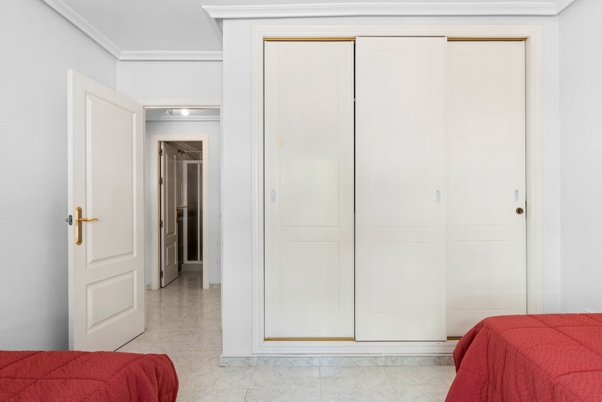 Penthouse met 2 Slaapkamers in Campoamor, Orihuela Costa ... - Image 22