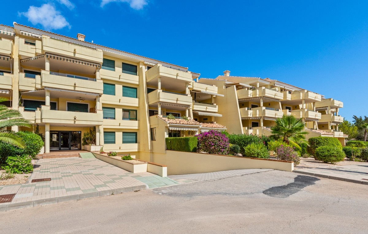Penthouse met 2 Slaapkamers in Campoamor, Orihuela Costa ... - Image 23