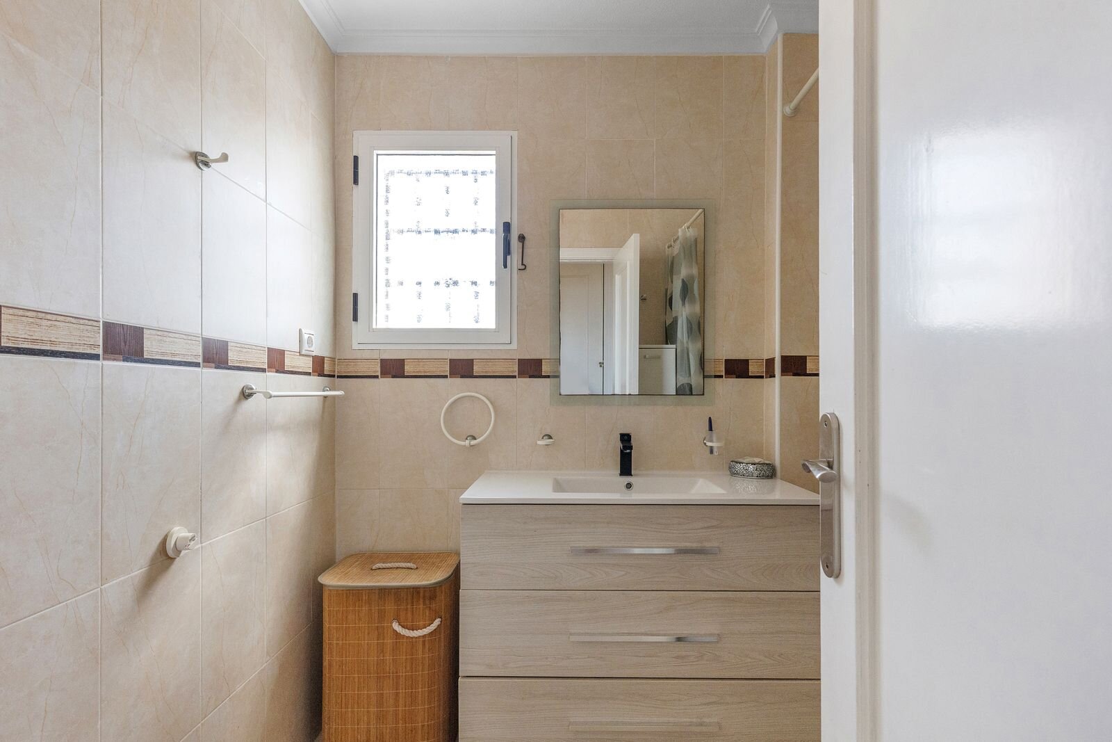2-Bedroom Apartment in Los Altos, Orihuela Costa - Image 15