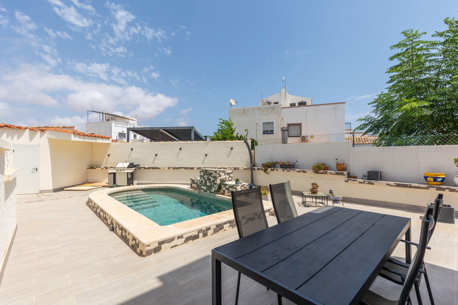 2-Bedroom Apartment in Los Altos, Orihuela Costa - Image 3