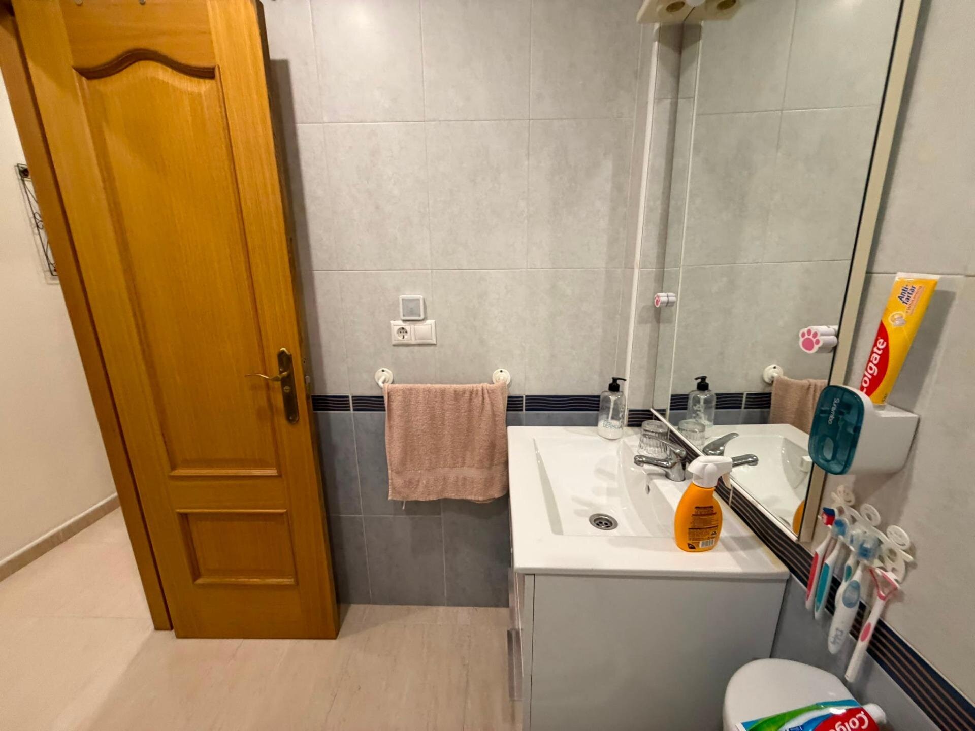 2-Bedroom Apartment in Estacion de Autobuses, Torrevieja - Image 13