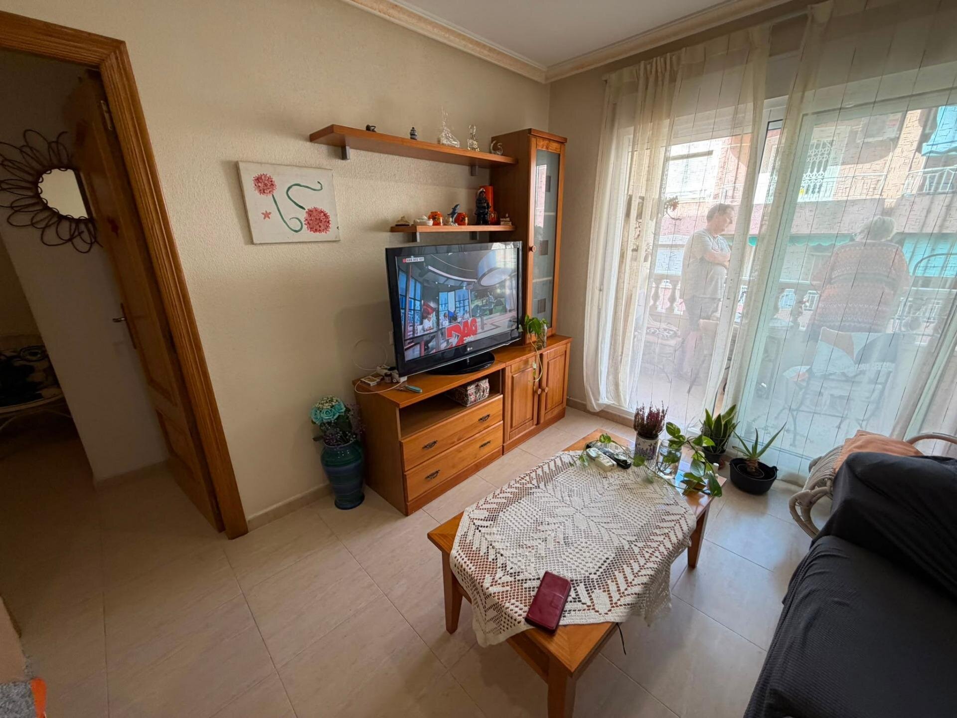 2-Bedroom Apartment in Estacion de Autobuses, Torrevieja - Image 19