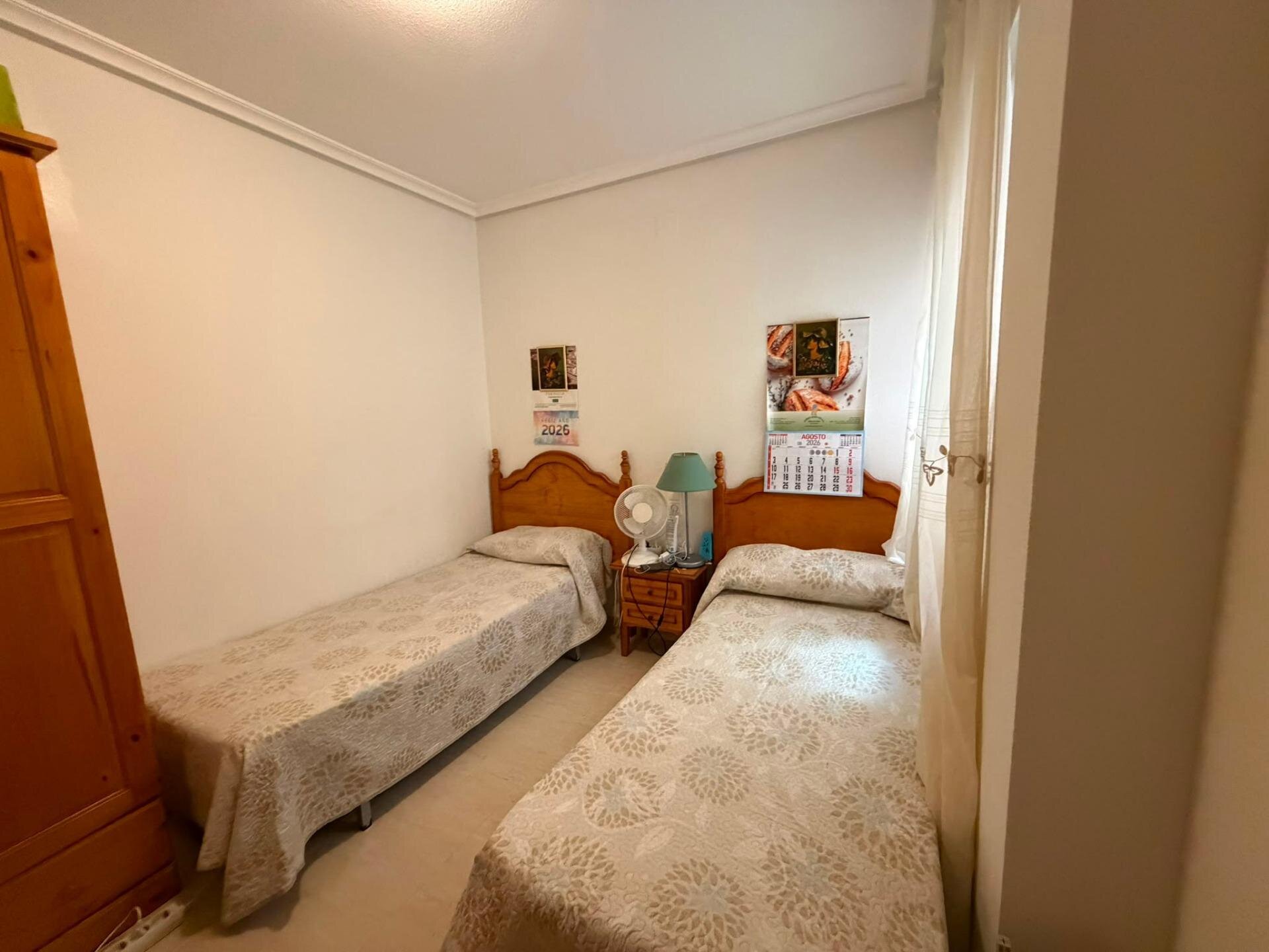 2-Bedroom Apartment in Estacion de Autobuses, Torrevieja - Image 9