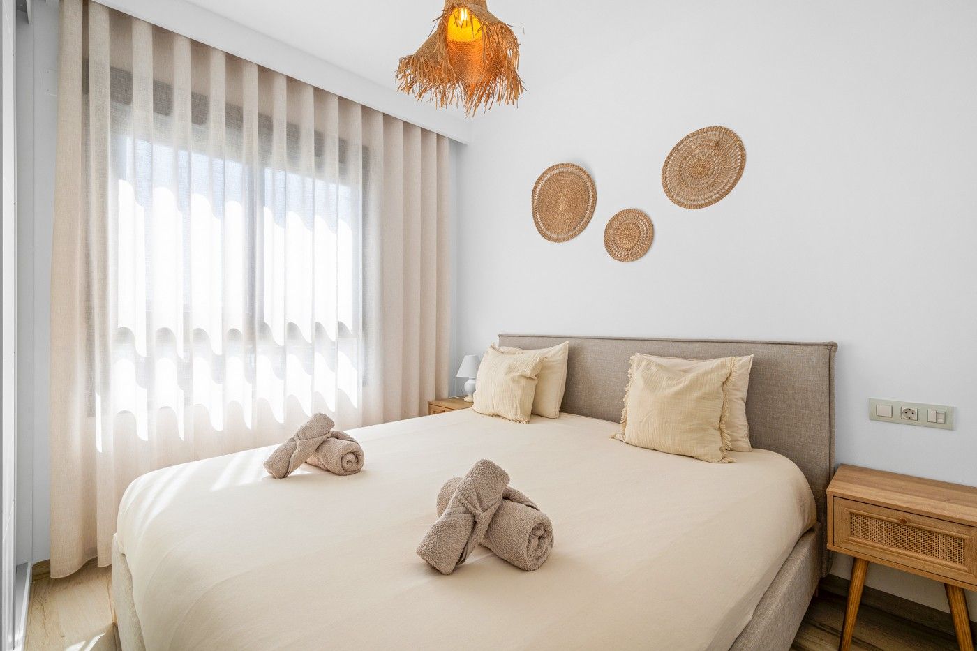 2-Bedroom Apartment in Pueblo, San Miguel de Salinas - Image 10