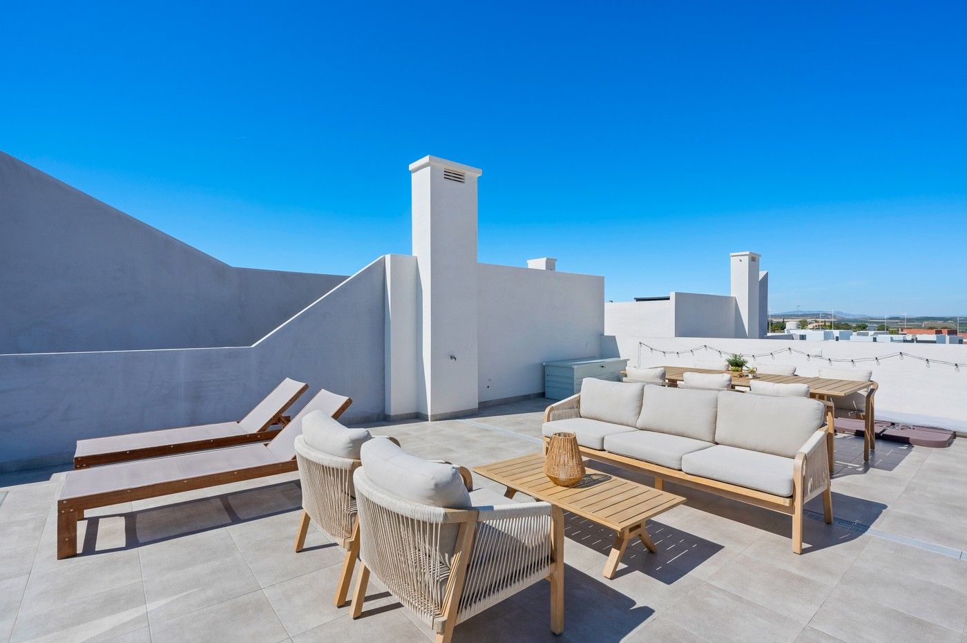 2-Bedroom Apartment in Pueblo, San Miguel de Salinas - Image 23