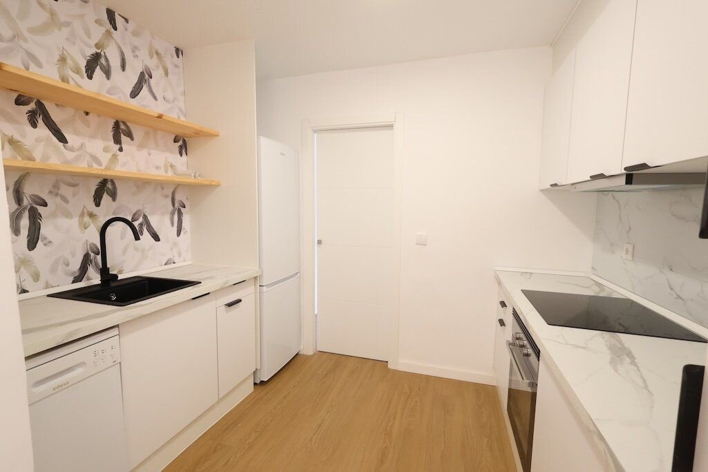 3-Bedroom Apartment in Punta Prima, Orihuela Costa - Image 7