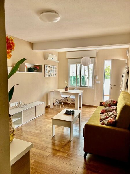 2-Bedroom Apartment in Sector 25, Torrevieja