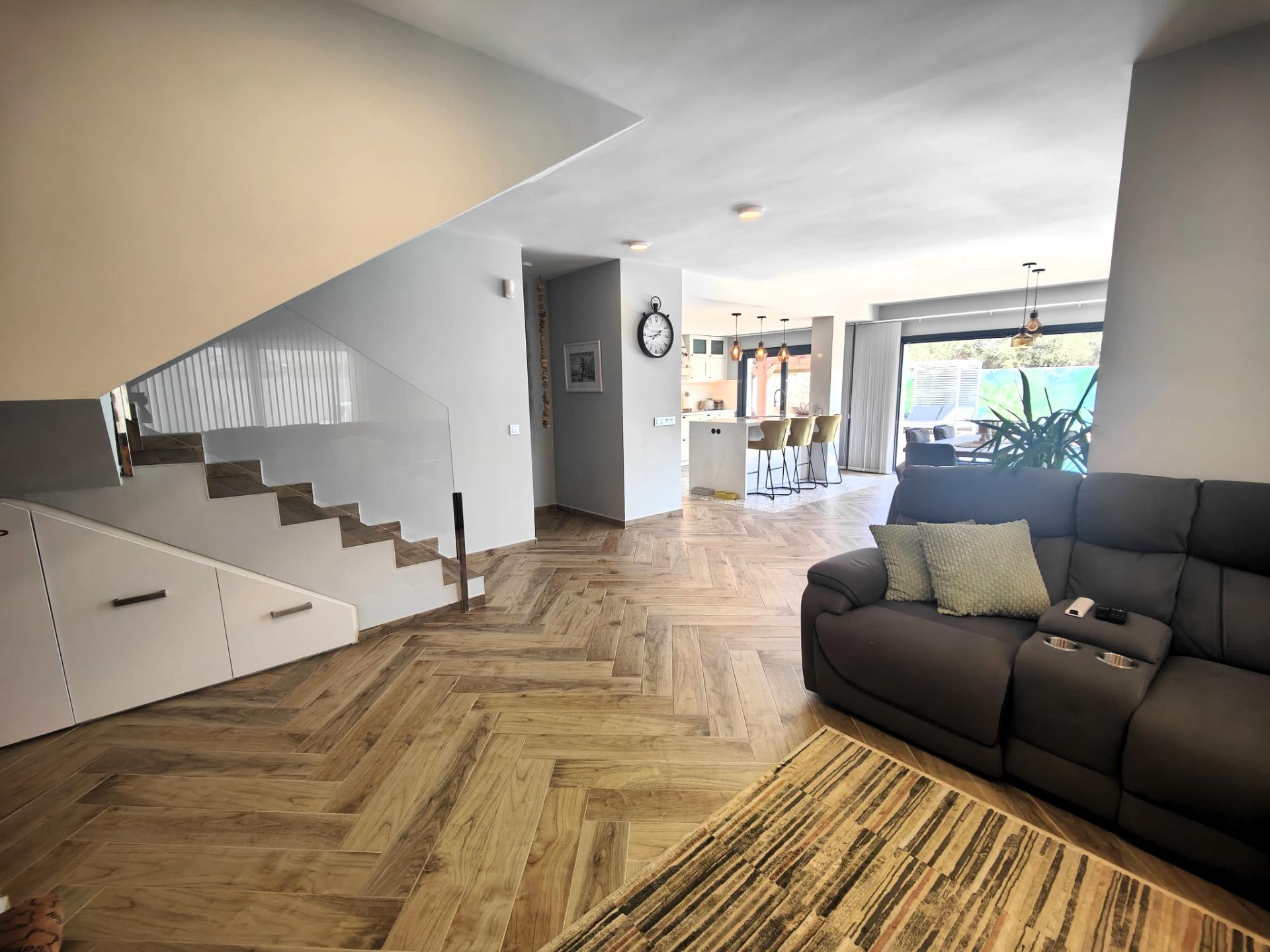 5-Bedroom Villa in Costa Blanca, Cabo Roig - Image 14