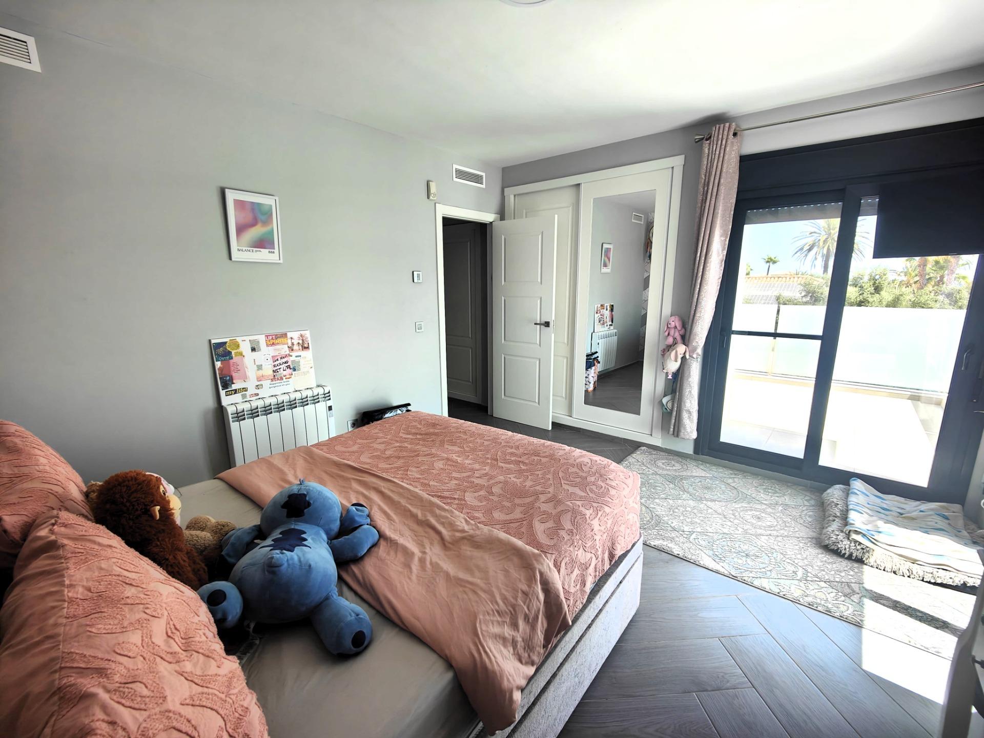 5-Bedroom Villa in Costa Blanca, Cabo Roig - Image 31