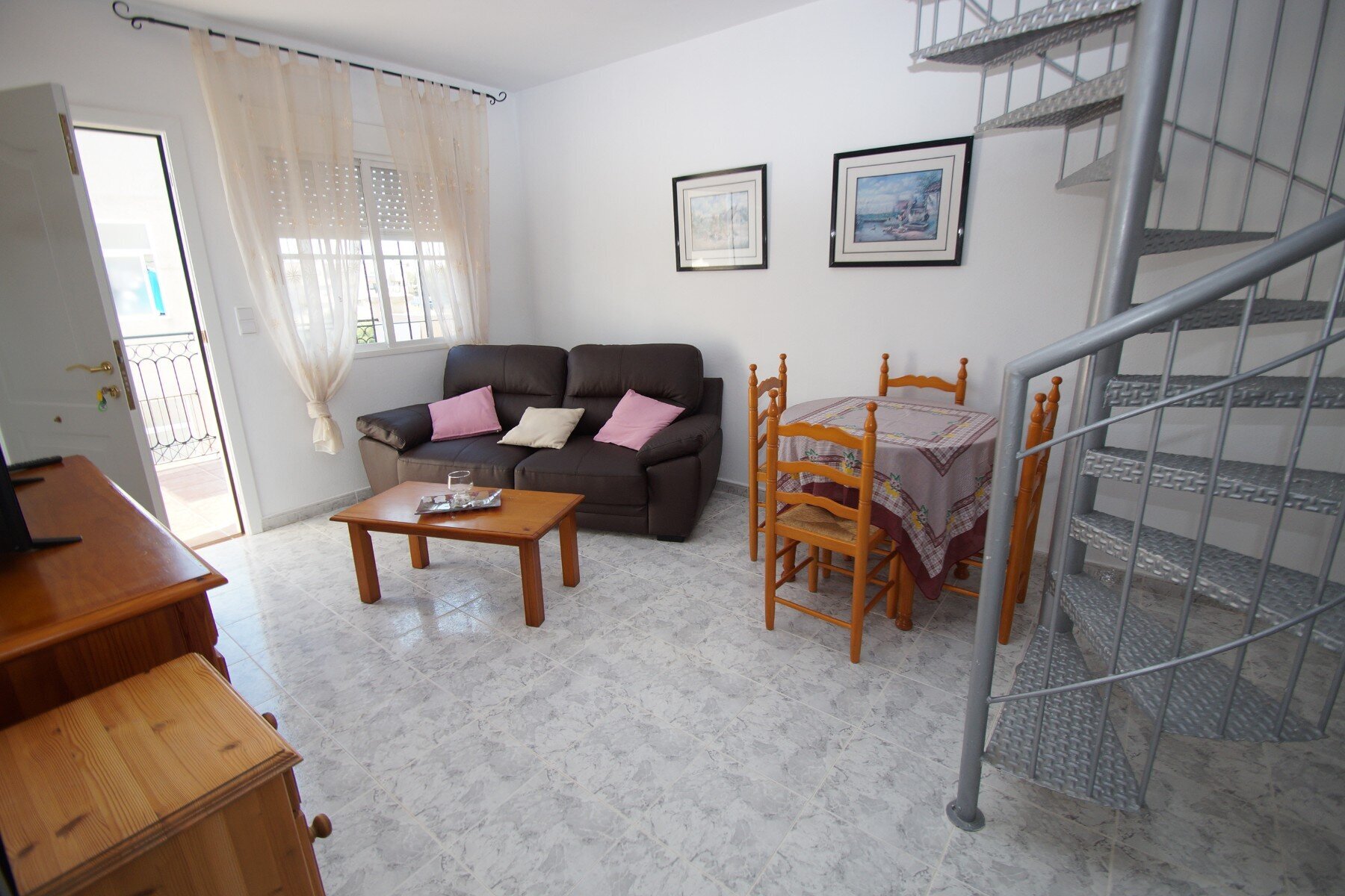2-Bedroom Bungalow in Playa Flamenca, Orihuela Costa - Image 7