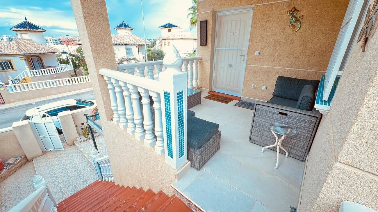 3-Bedroom Villa in Las Filipinas, Orihuela Costa - Image 5