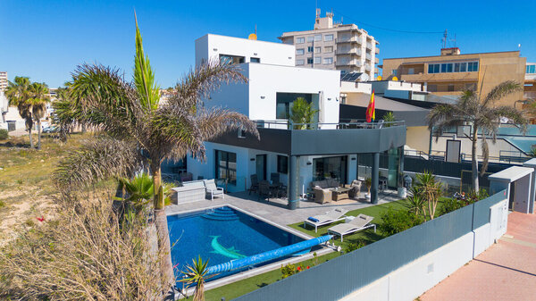 4 magamistuba - Villa - Zona los Frutales Torrevieja