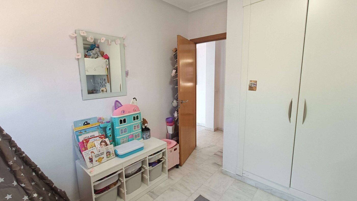 Villa de 3 Dormitorios en Comunidad Valenciana, Algorfa - Image 15