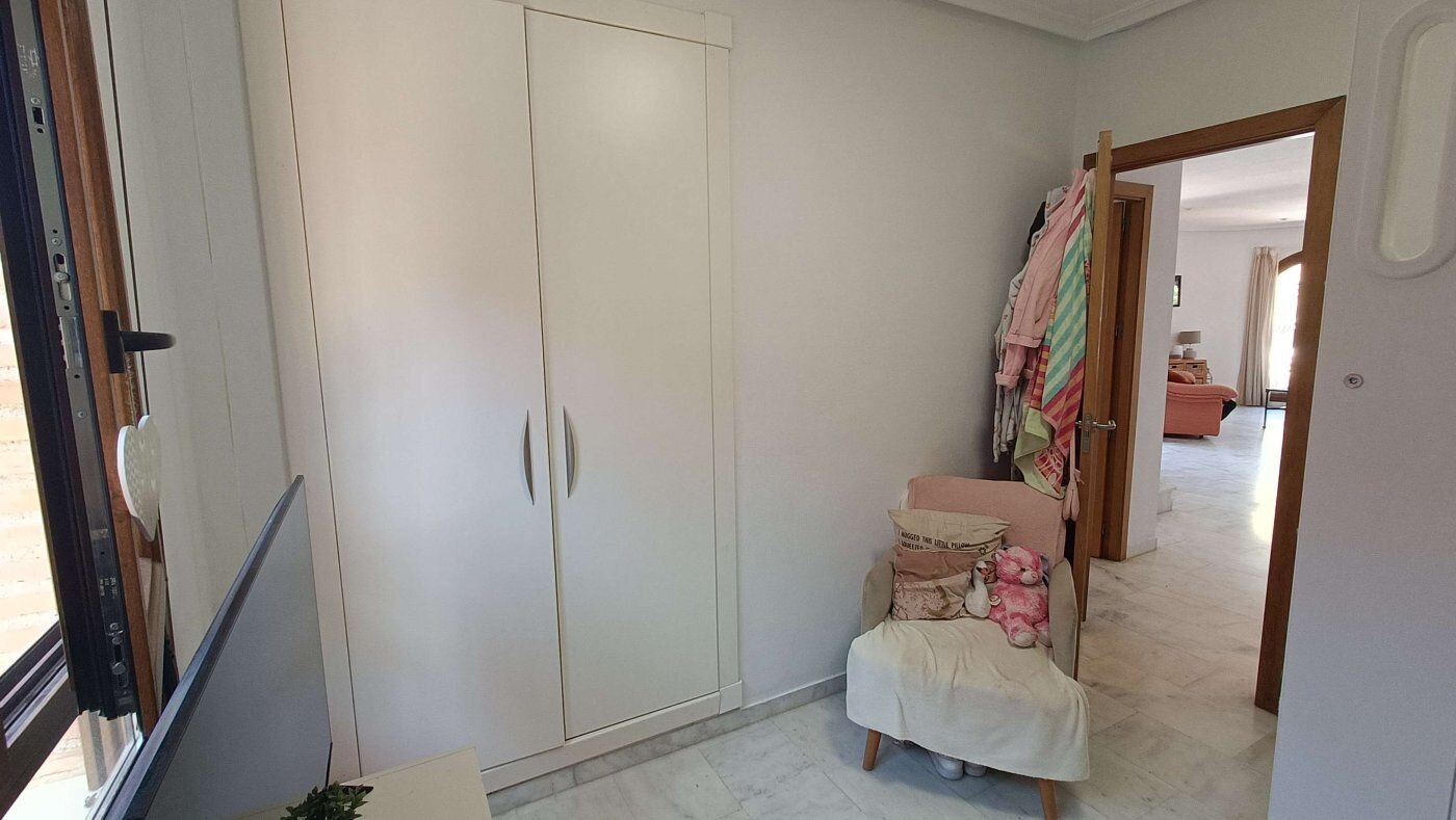 Villa de 3 Dormitorios en Comunidad Valenciana, Algorfa - Image 20