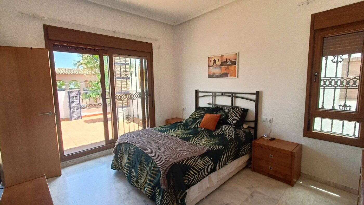 Villa de 3 Dormitorios en Comunidad Valenciana, Algorfa - Image 22
