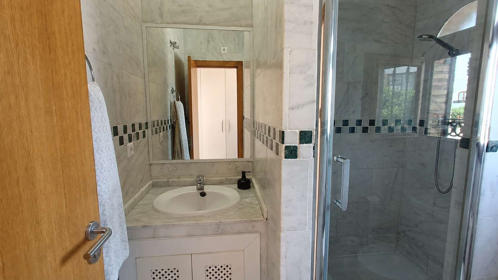 Villa de 3 Dormitorios en Comunidad Valenciana, Algorfa - Image 25