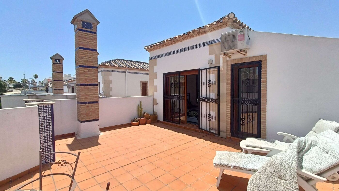 Villa de 3 Dormitorios en Comunidad Valenciana, Algorfa - Image 29