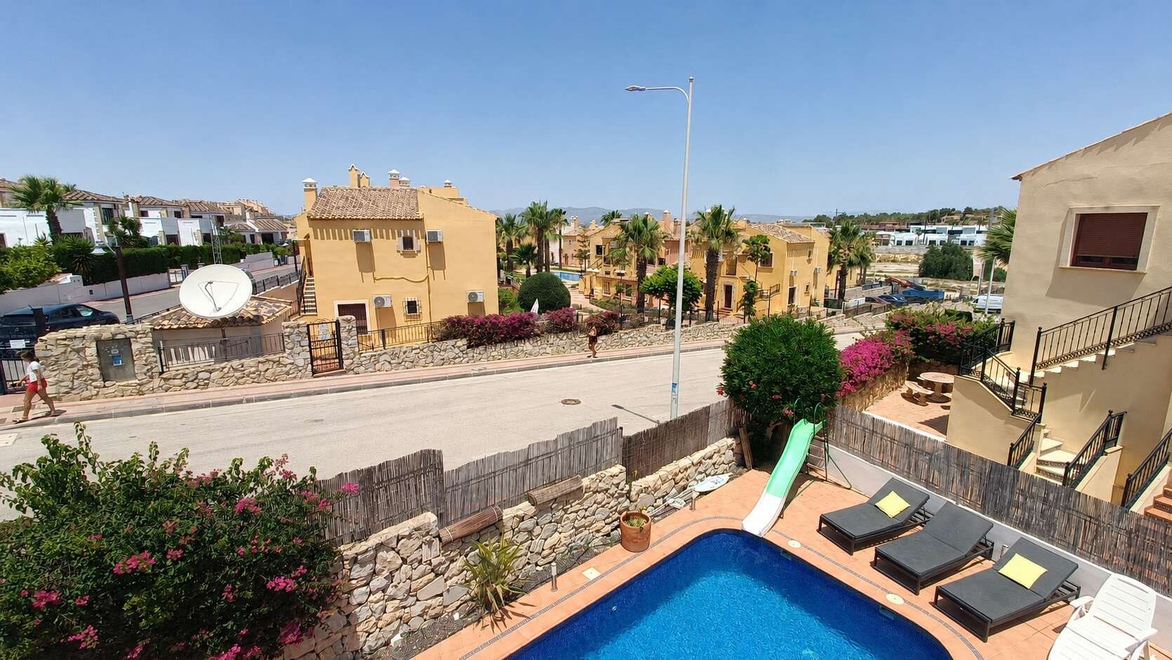 Villa de 3 Dormitorios en Comunidad Valenciana, Algorfa - Image 30