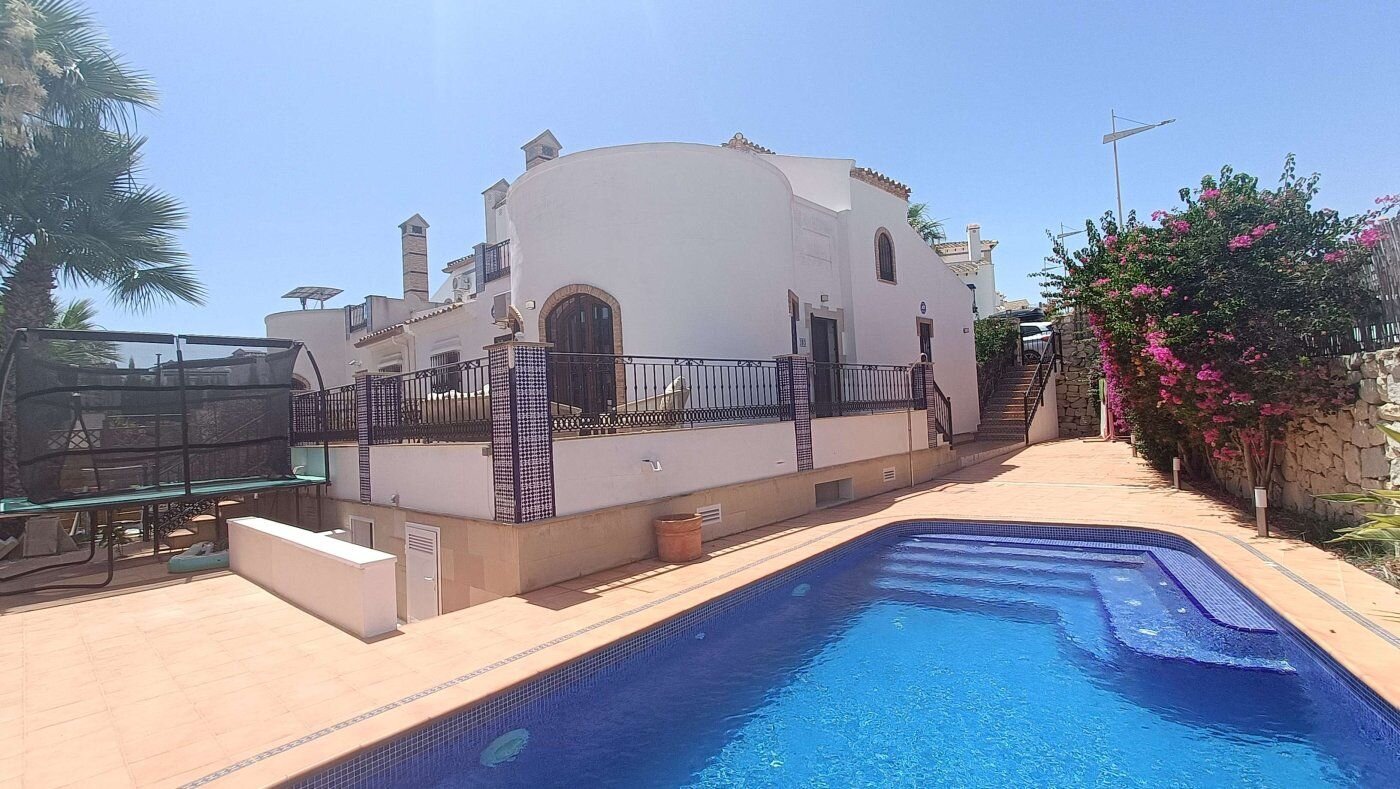 Villa de 3 Dormitorios en Comunidad Valenciana, Algorfa - Image 41