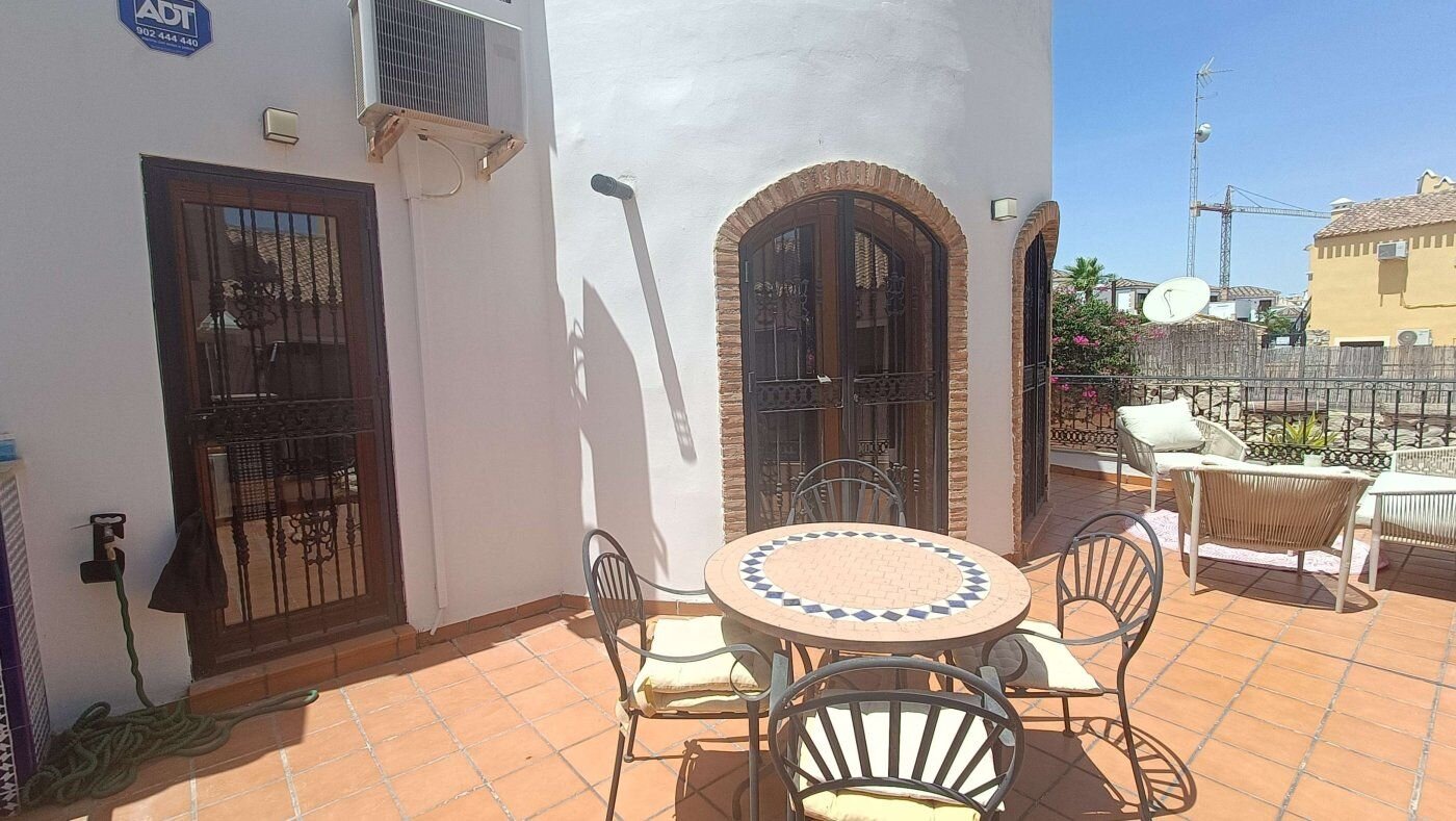 Villa de 3 Dormitorios en Comunidad Valenciana, Algorfa - Image 45