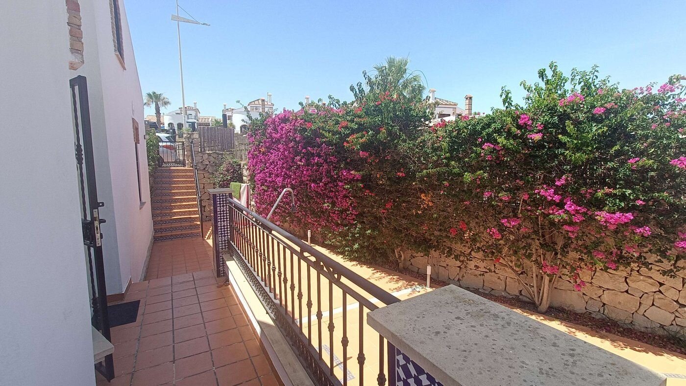 Villa de 3 Dormitorios en Comunidad Valenciana, Algorfa - Image 48
