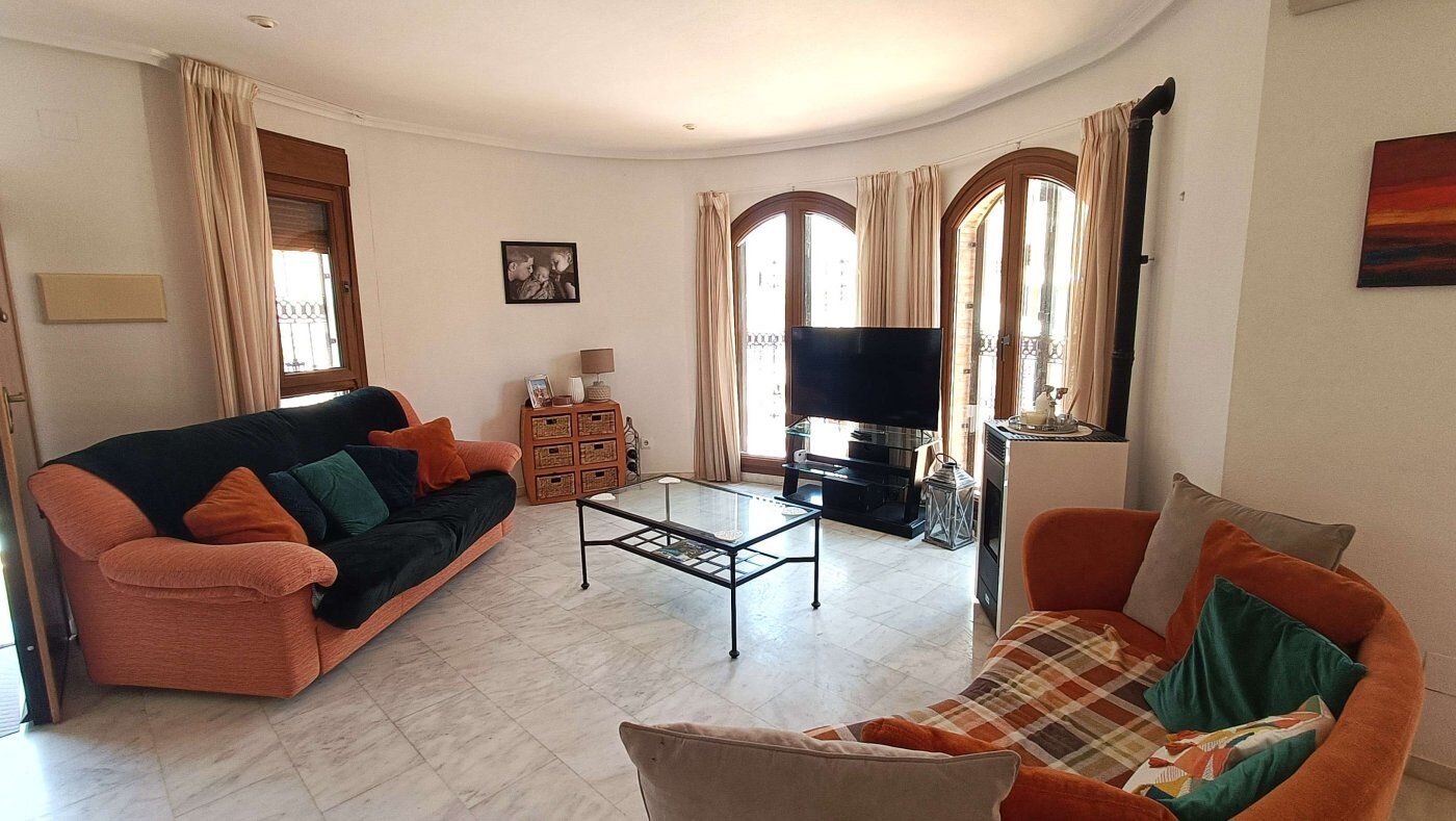 Villa de 3 Dormitorios en Comunidad Valenciana, Algorfa - Image 5