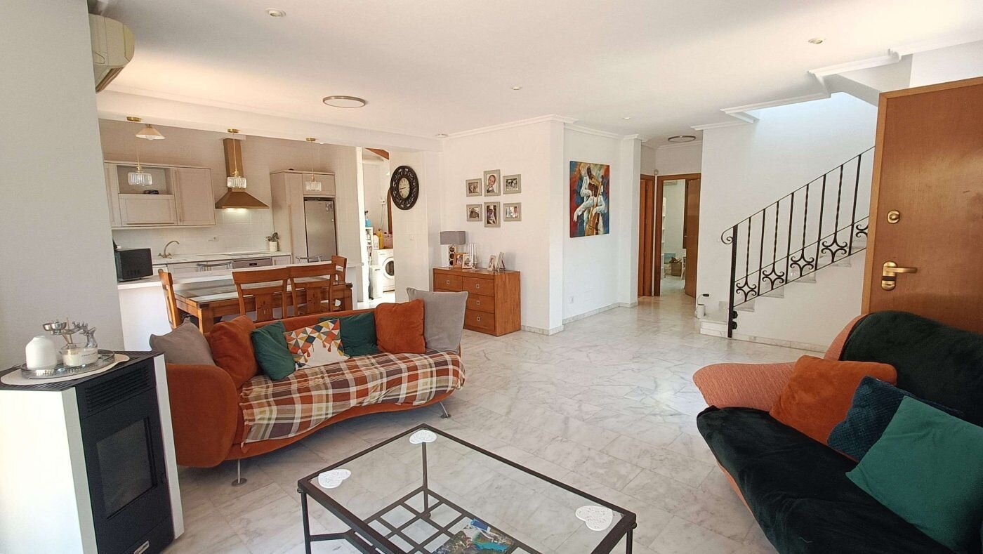 Villa de 3 Dormitorios en Comunidad Valenciana, Algorfa - Image 6