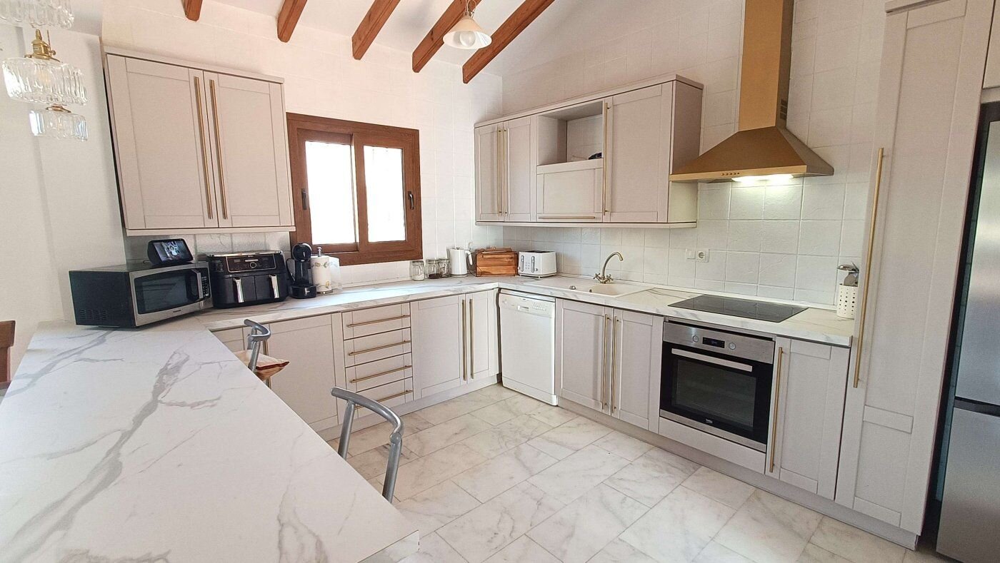 Villa de 3 Dormitorios en Comunidad Valenciana, Algorfa - Image 8
