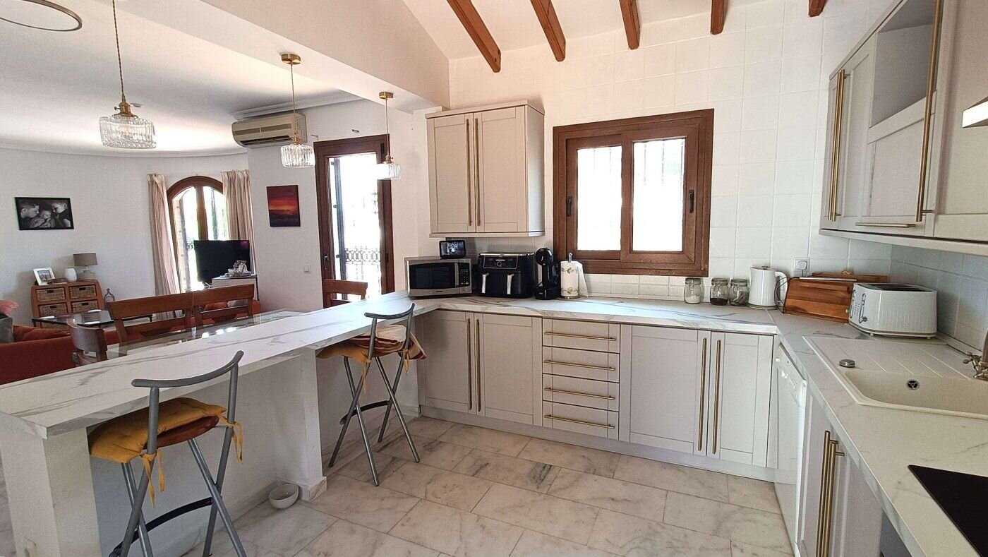 Villa de 3 Dormitorios en Comunidad Valenciana, Algorfa - Image 9