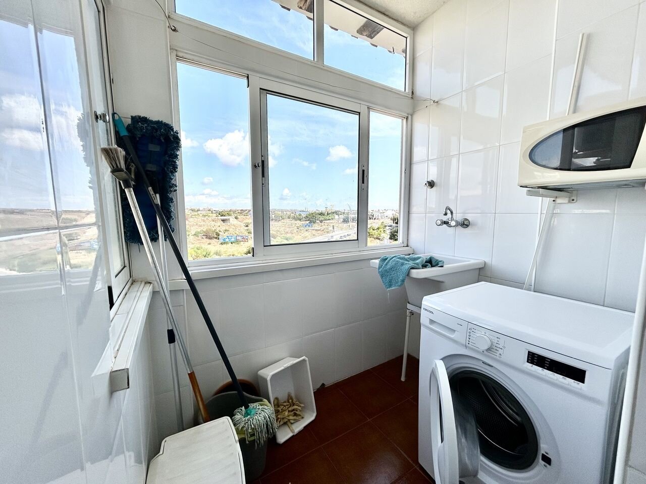 2-Bedroom Penthouse in La Zenia, Orihuela Costa - Image 12