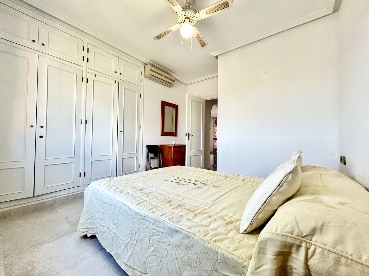 2-Bedroom Penthouse in La Zenia, Orihuela Costa - Image 15