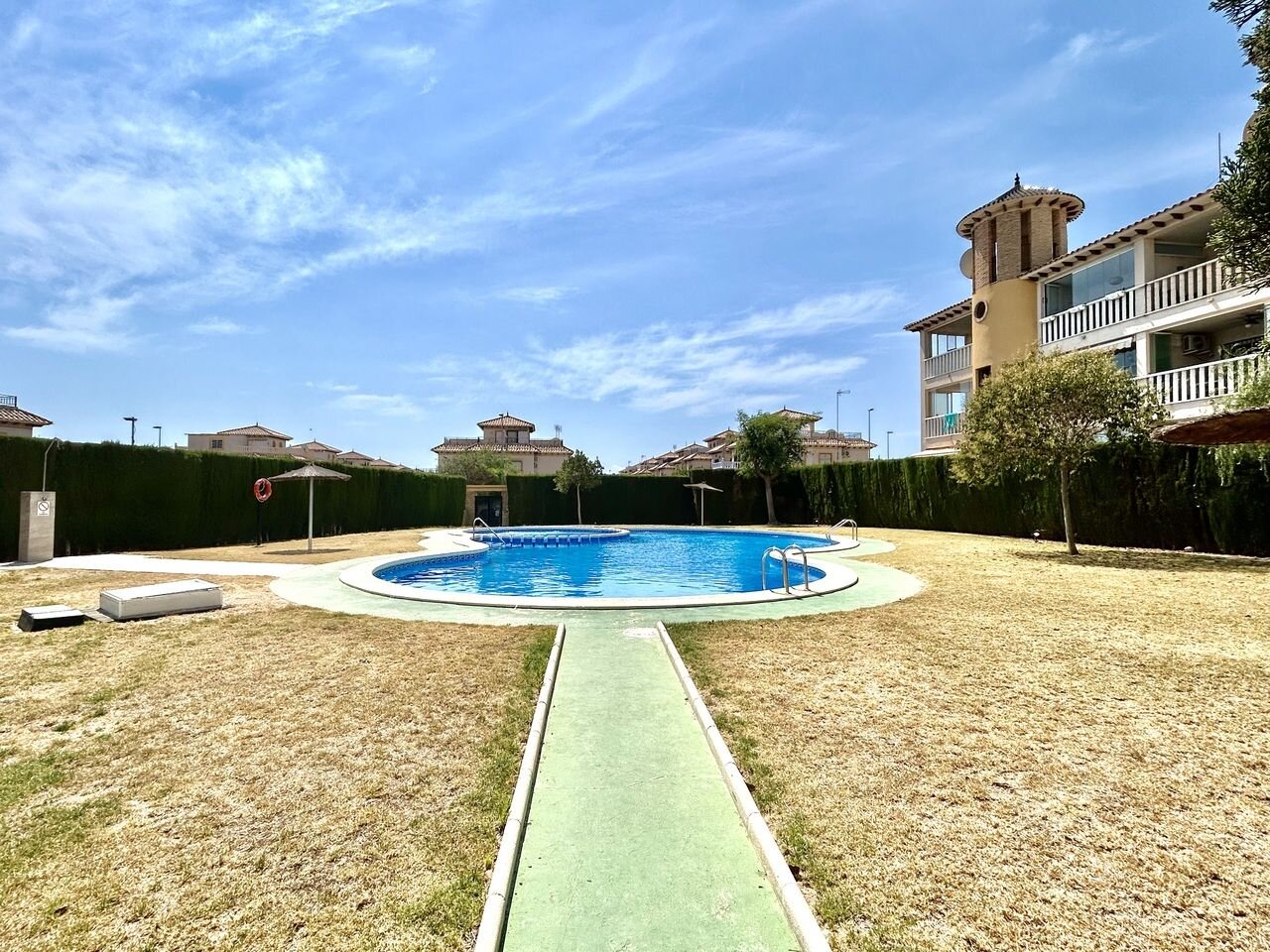 2-Bedroom Penthouse in La Zenia, Orihuela Costa - Image 2