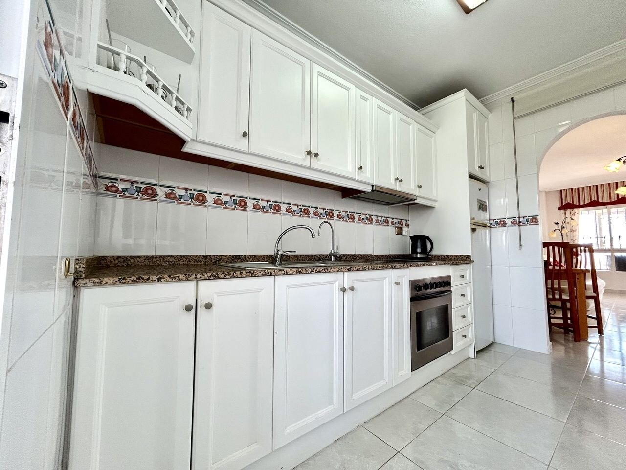 2-Bedroom Penthouse in La Zenia, Orihuela Costa - Image 9
