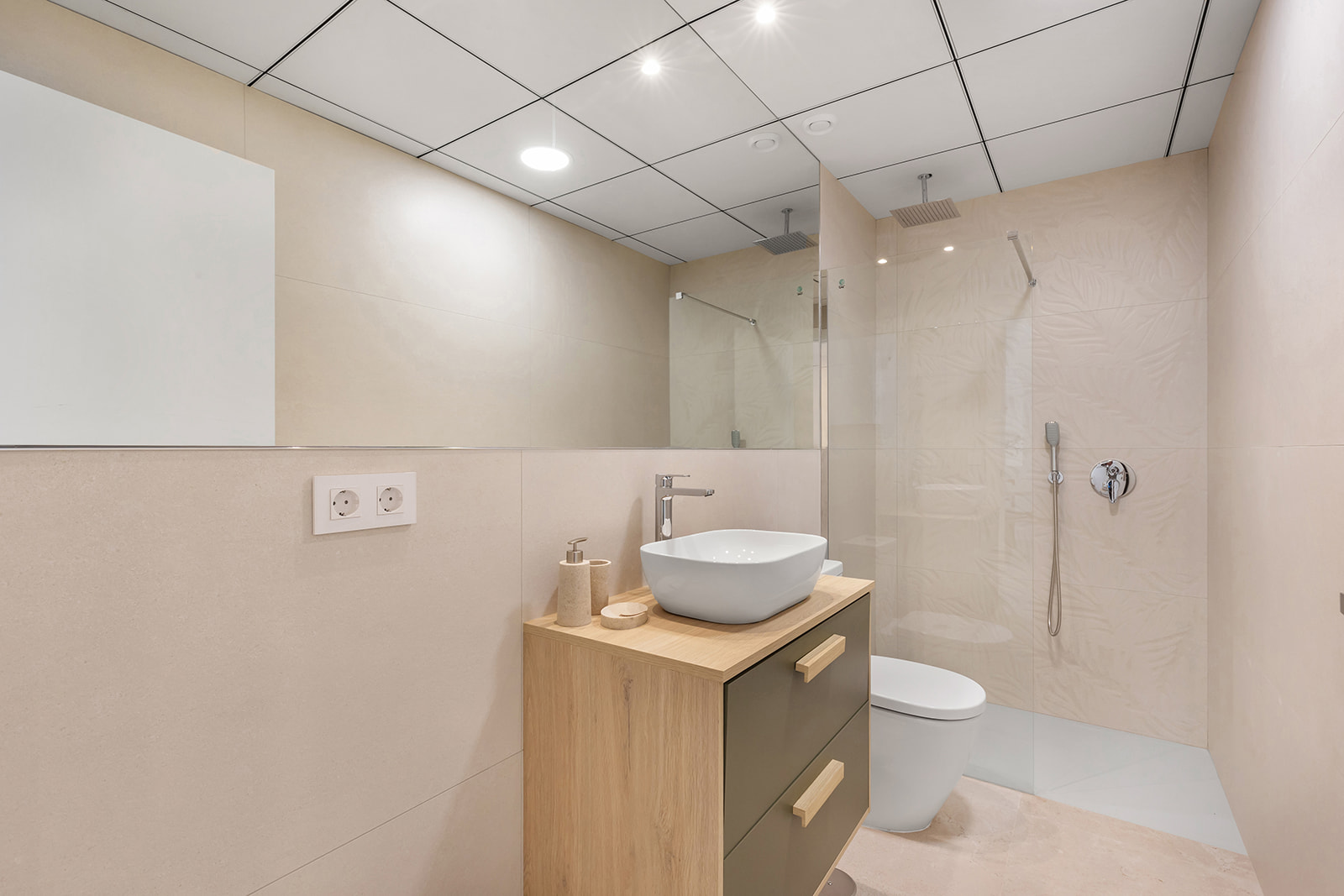 3-Bedroom Apartment in Los Alcázares - Image 16