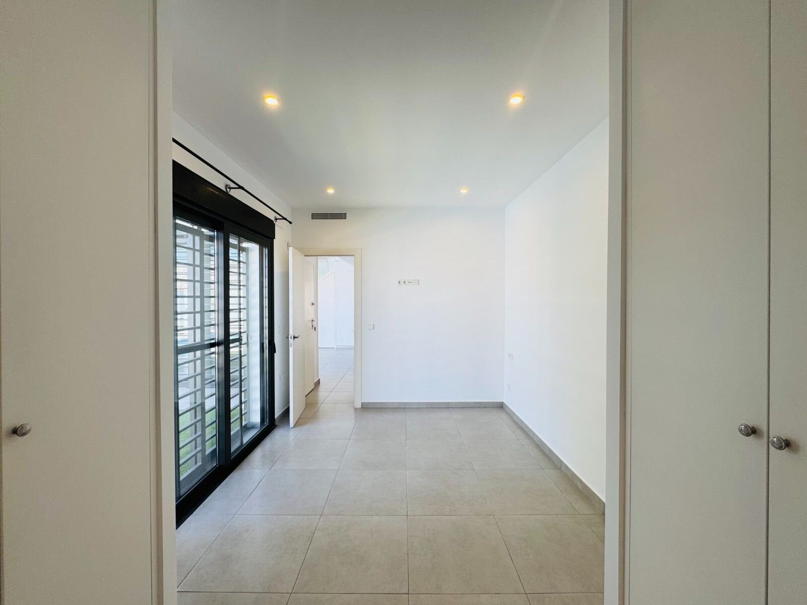3-Bedroom Villa in San Pedro del Pinatar - Image 16