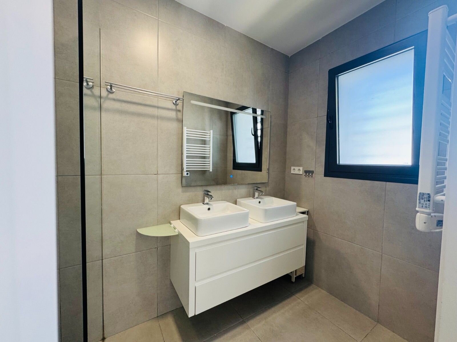 3-Bedroom Villa in San Pedro del Pinatar - Image 19