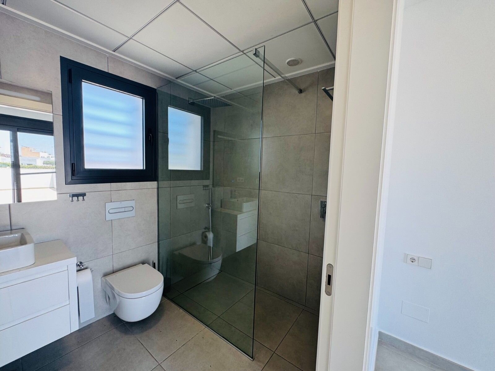 3-Bedroom Villa in San Pedro del Pinatar - Image 8