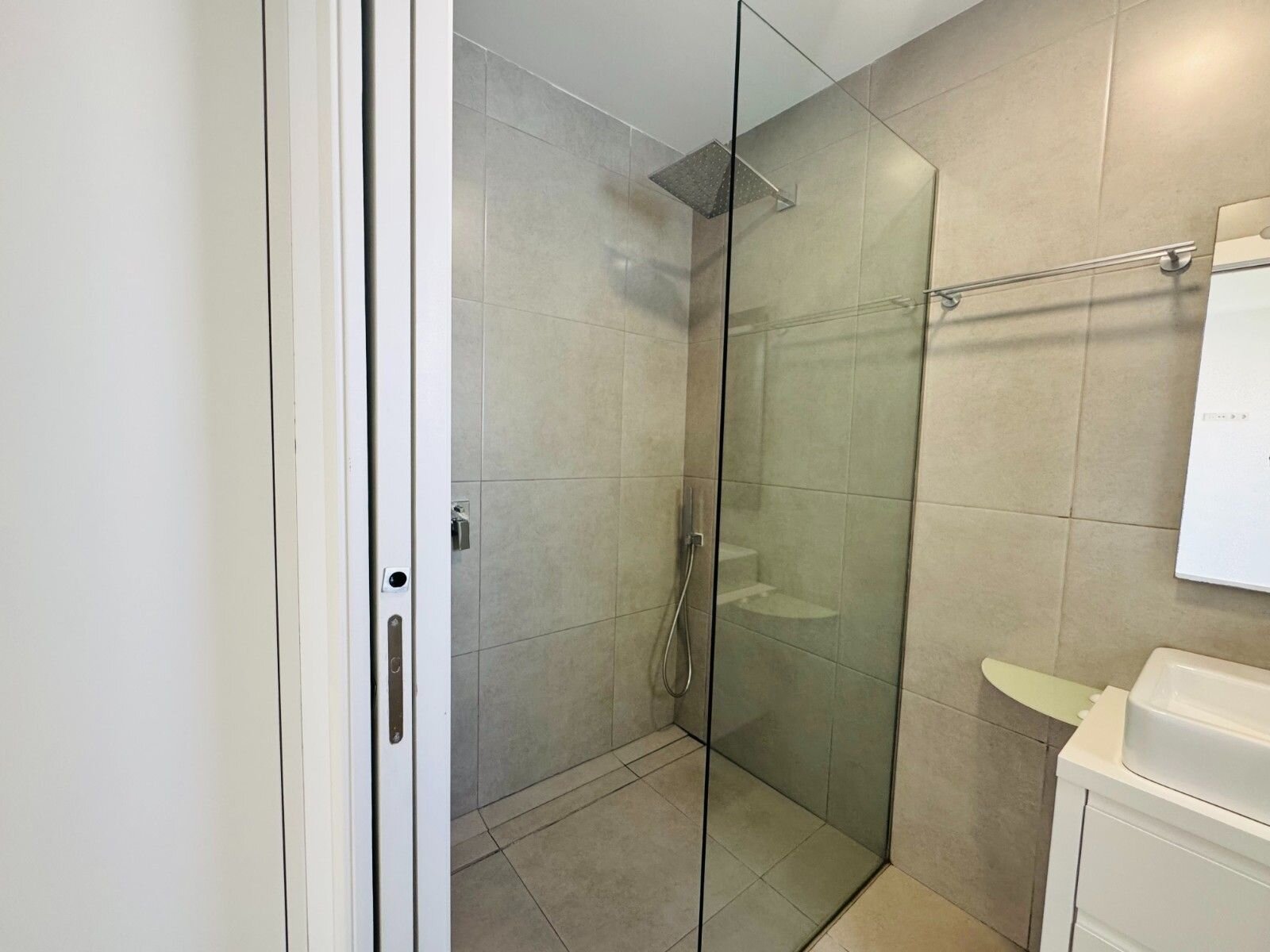 3-Bedroom Villa in San Pedro del Pinatar - Image 9
