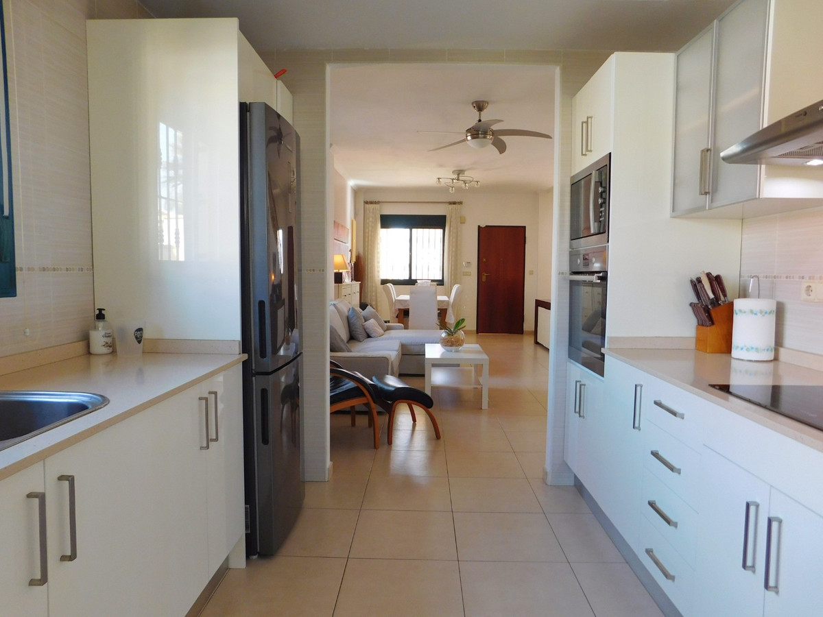 4-Bedroom Detached House in Ciudad Quesada, Rojales | Sun... - Image 15