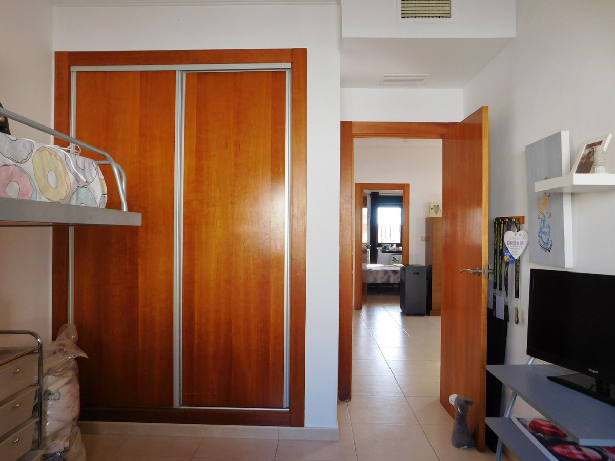 4-Bedroom Detached House in Ciudad Quesada, Rojales | Sun... - Image 17