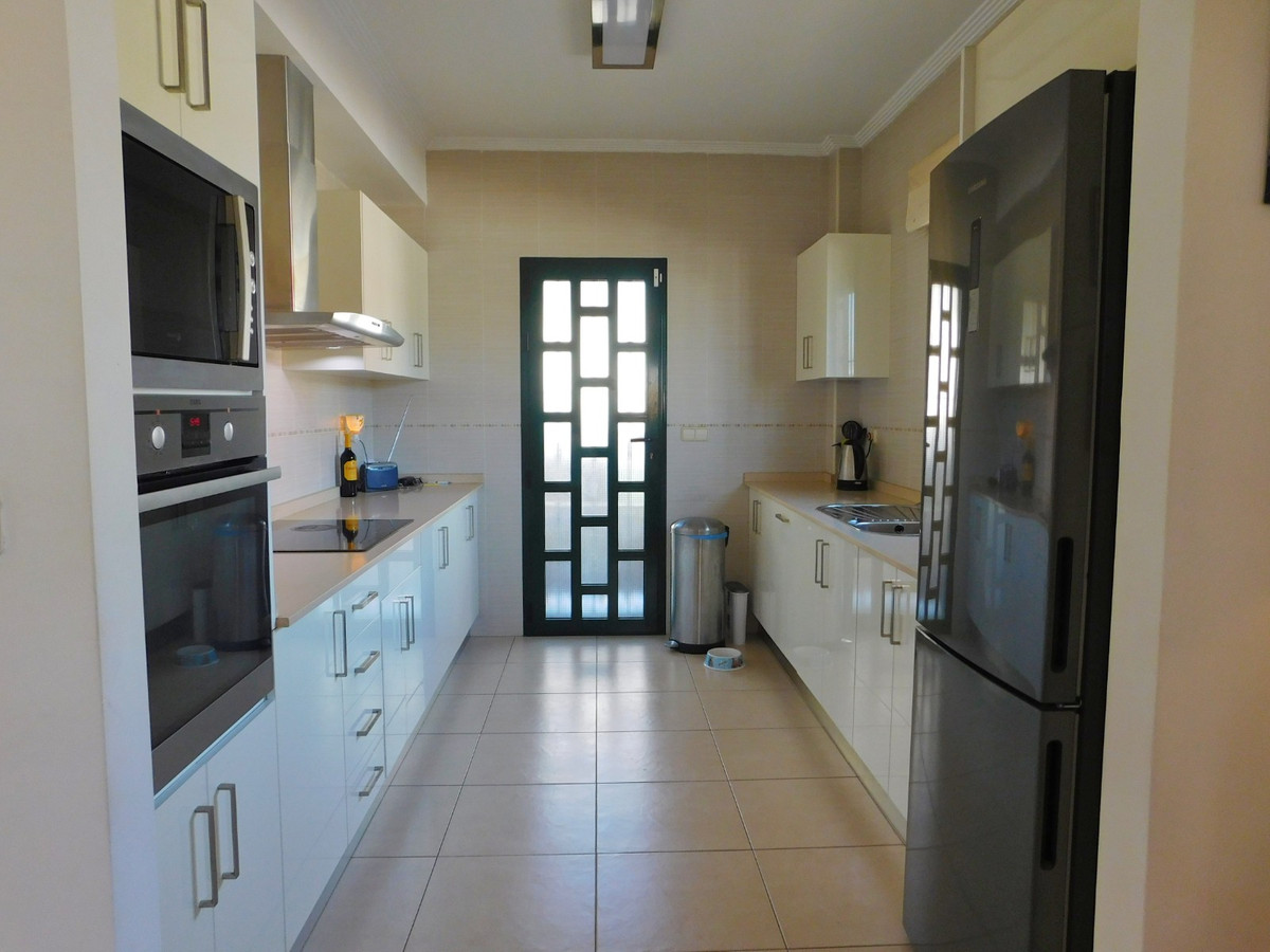 4-Bedroom Detached House in Ciudad Quesada, Rojales | Sun... - Image 3